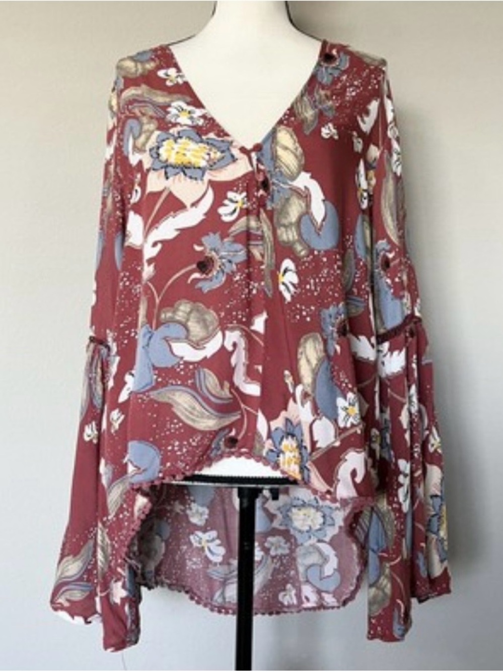 Women's Jaase Boho Floral Top Bell Sleeves Button Detail Size Medium Festival